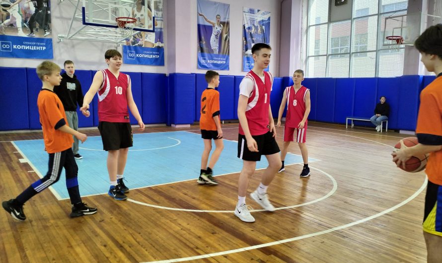 Президентские спортивные игры среди школьников 7-8 классов по баскетболу